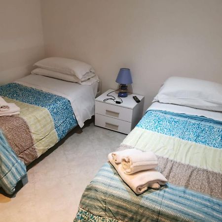 Relais Maria Luisa Locazione Turistica Di Simona Capaccio Bed and Breakfast Fiumicino Eksteriør billede