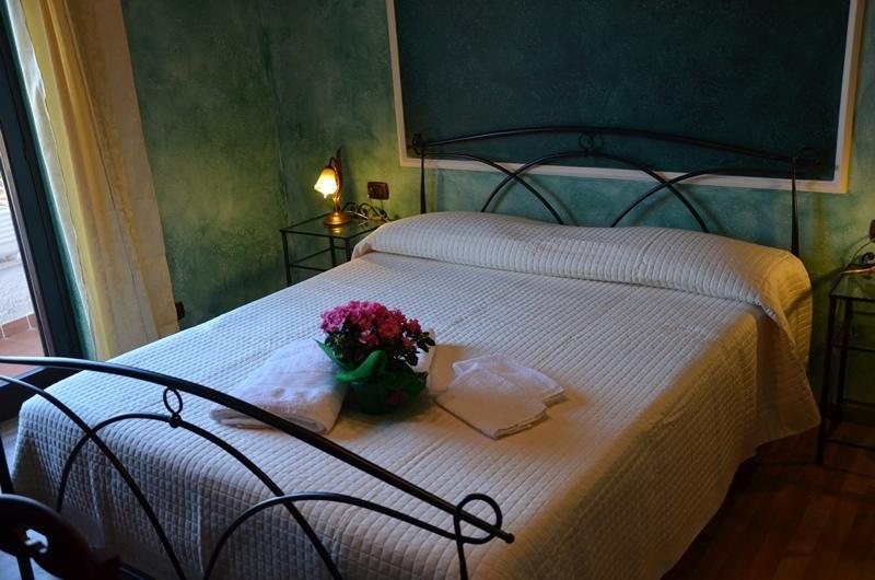 Relais Maria Luisa Locazione Turistica Di Simona Capaccio Bed and Breakfast Fiumicino Værelse billede