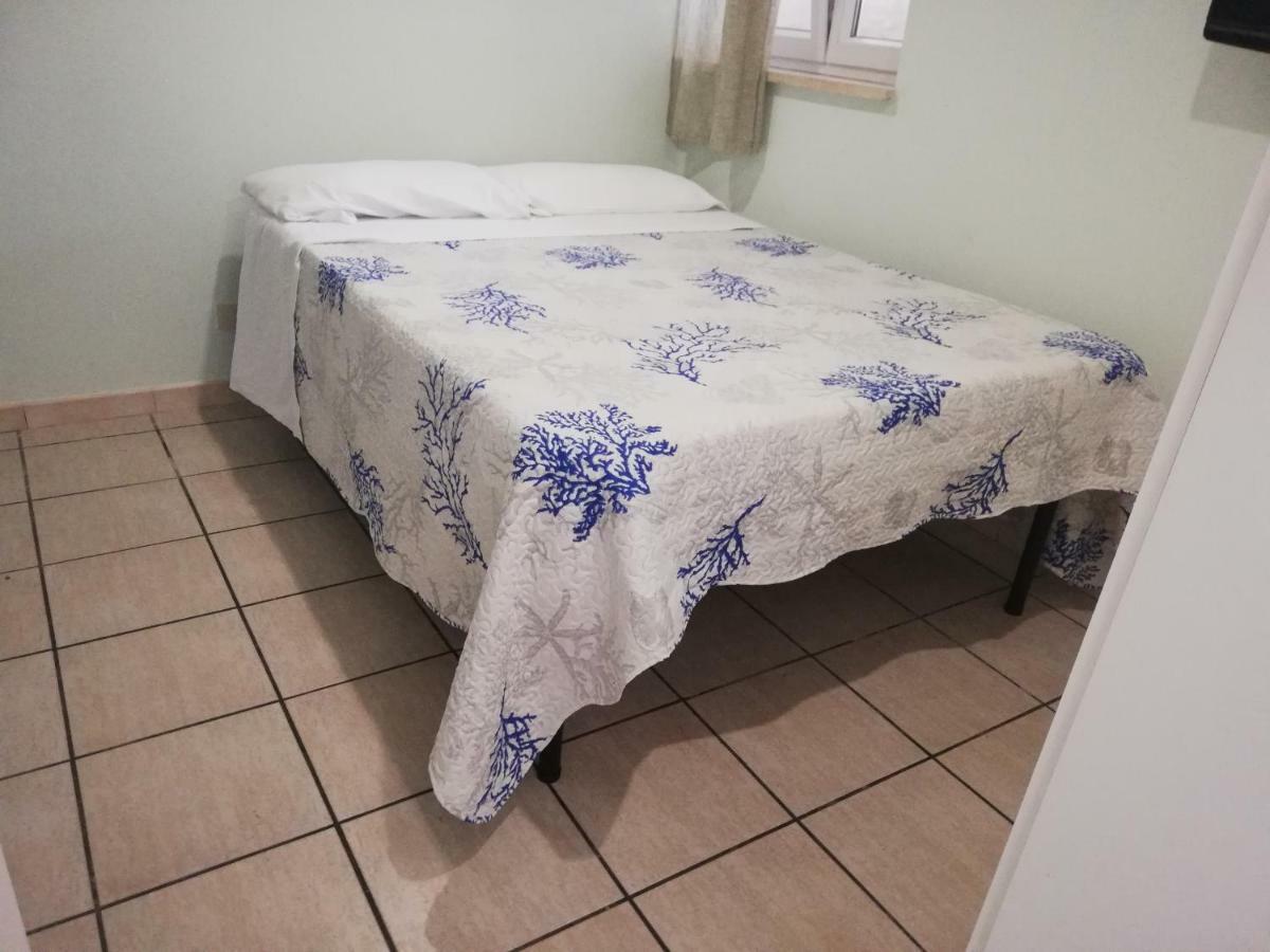 Relais Maria Luisa Locazione Turistica Di Simona Capaccio Bed and Breakfast Fiumicino Eksteriør billede